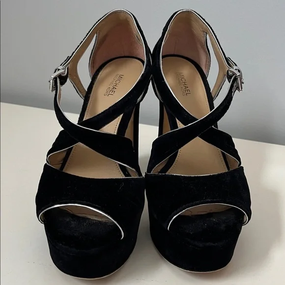 Michael Kors black velvet open toe platform high Heels 7M silver buckle accent - Picture 13 of 13